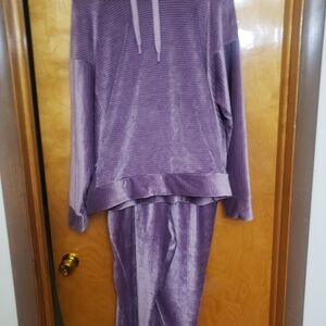 Velour track suit. 1X. Very soft. New never worn.